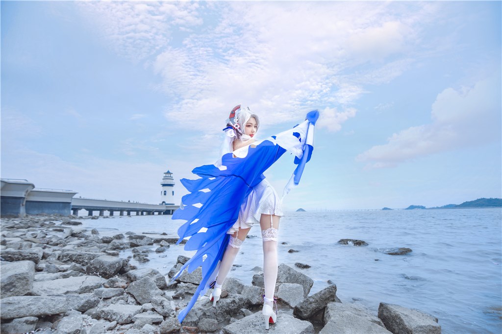 黑料不打烊纠缠:两位主持人互动环节频爆笑场,却被看成“调情”