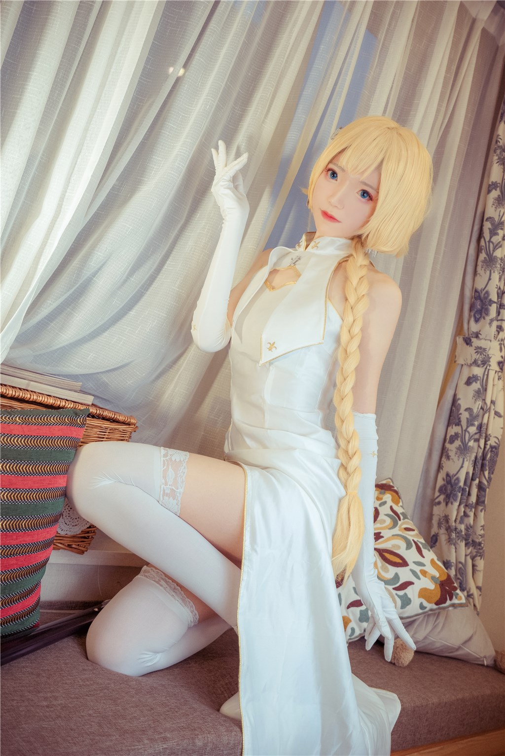 黑料网铺垫:造型师说他俩衣服颜色搭配是特意选定的“情侣色系”