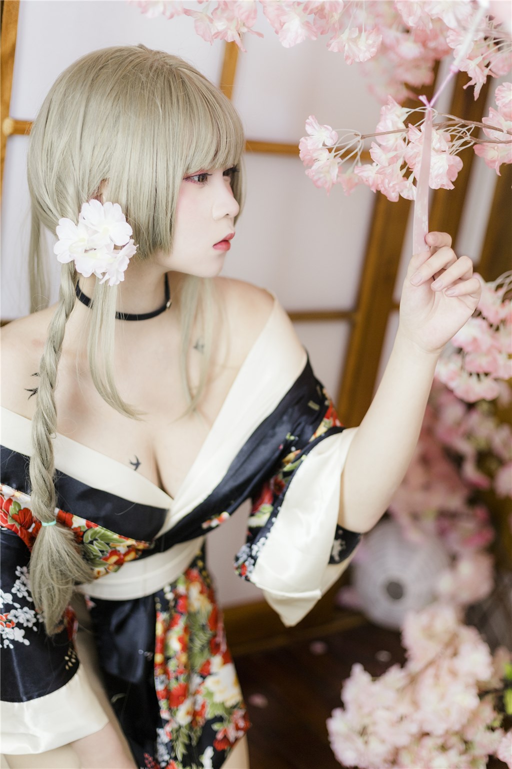 黑料网APP终结:女顶流为男搭档买咖啡,付款签名竟附带小心形?,黑料 官网